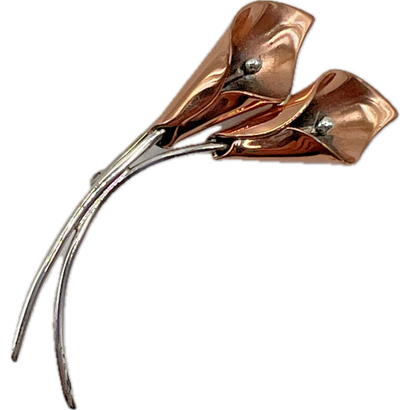 Vintage Stuart NYE Copper Sterling Double Calla LILY BROOCH Pin Costume Jewelry - Picture 1 of 12